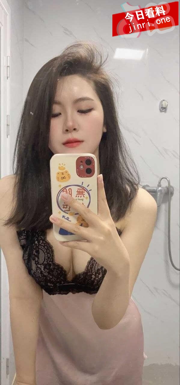 李佳珊 2.jpg